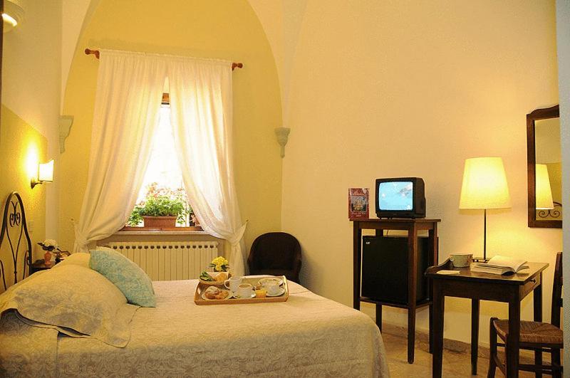 Albergo Duomo Montepulciano Stazione Pokoj fotografie
